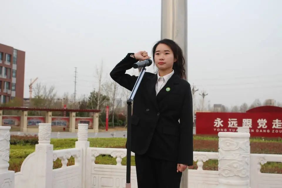 a7a036fdf1069ac60b192563eb774747.jpg