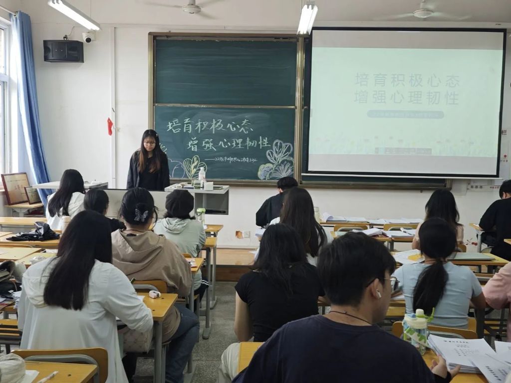 cdaea6f5a10ef2c50984c2c03ac192c2.jpg